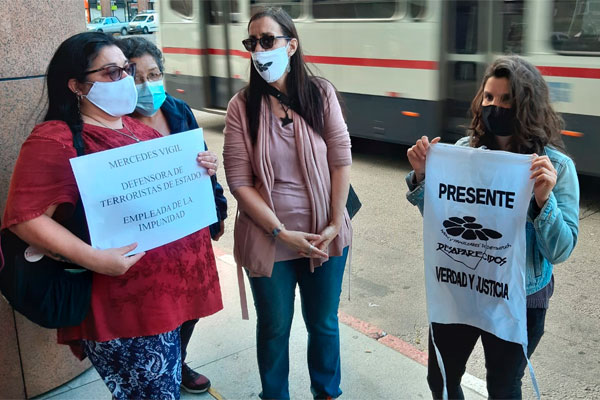 Dura protesta al entregarse carta al presidente