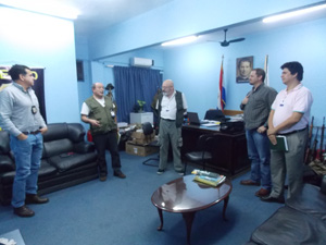 05Luis Rojas jefe mximo del Senad con los periodistas de Antimafia de Uruguay Argentina y Paraguay