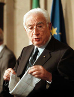 05FrancescoCossigaFotoWwwrumormilnewsCom